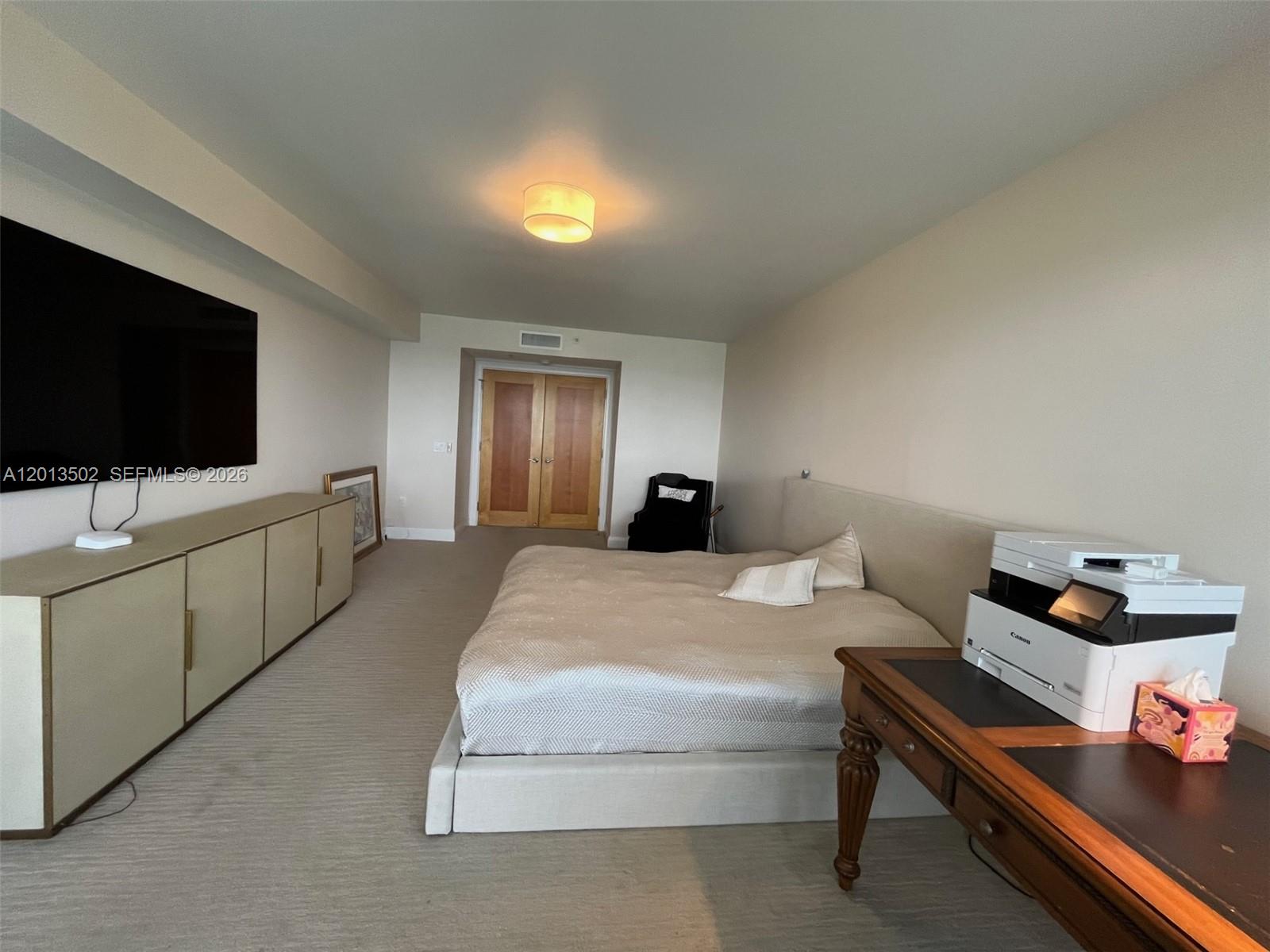 THE PINNACLE CONDO - Residential Lease