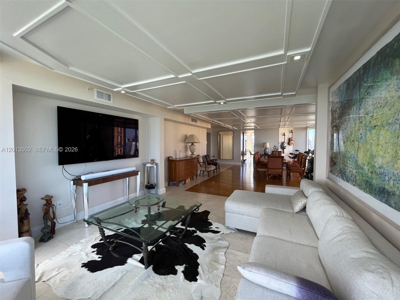 THE PINNACLE CONDO - Residential Lease