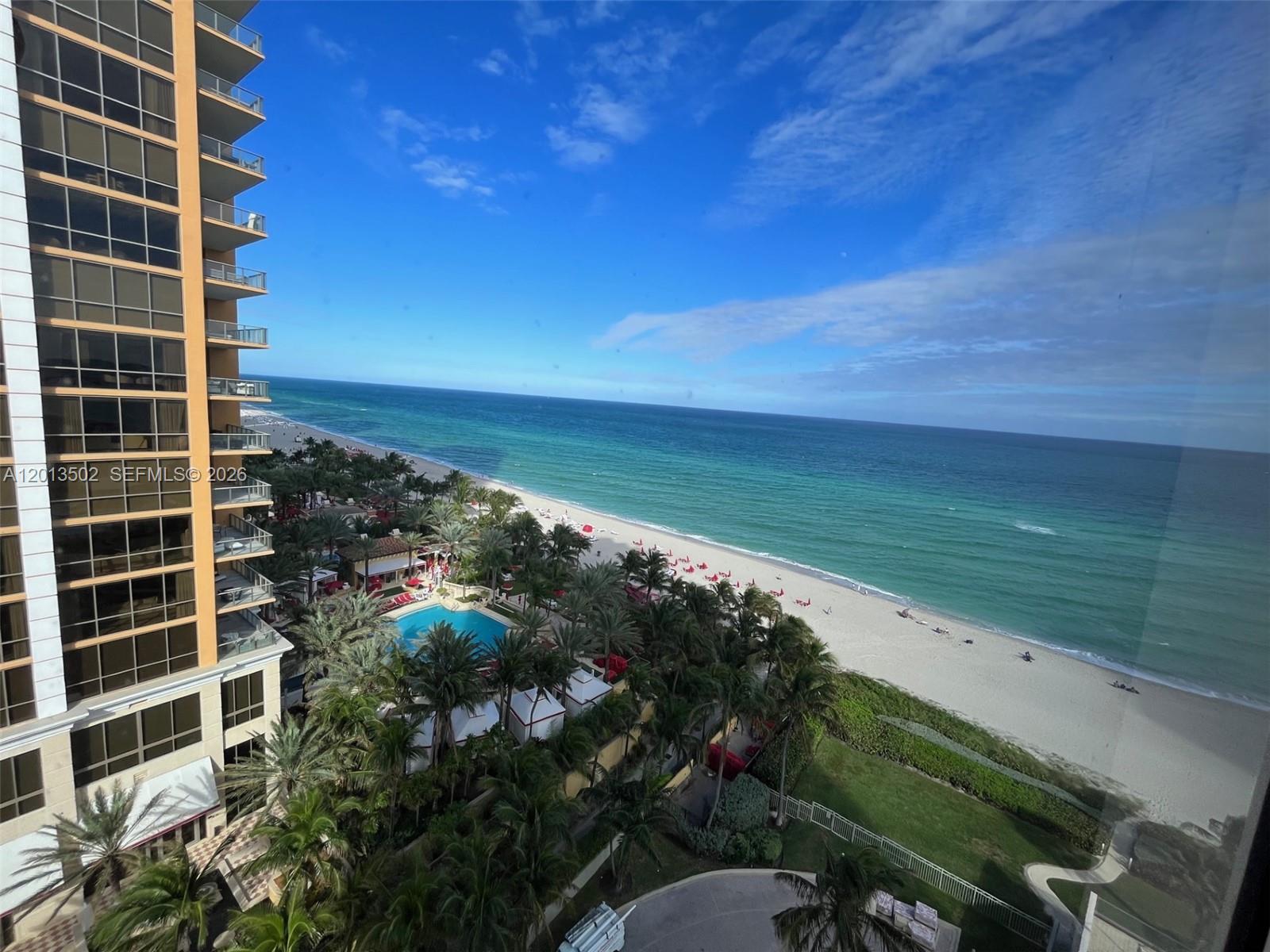 THE PINNACLE CONDO - Residential Lease