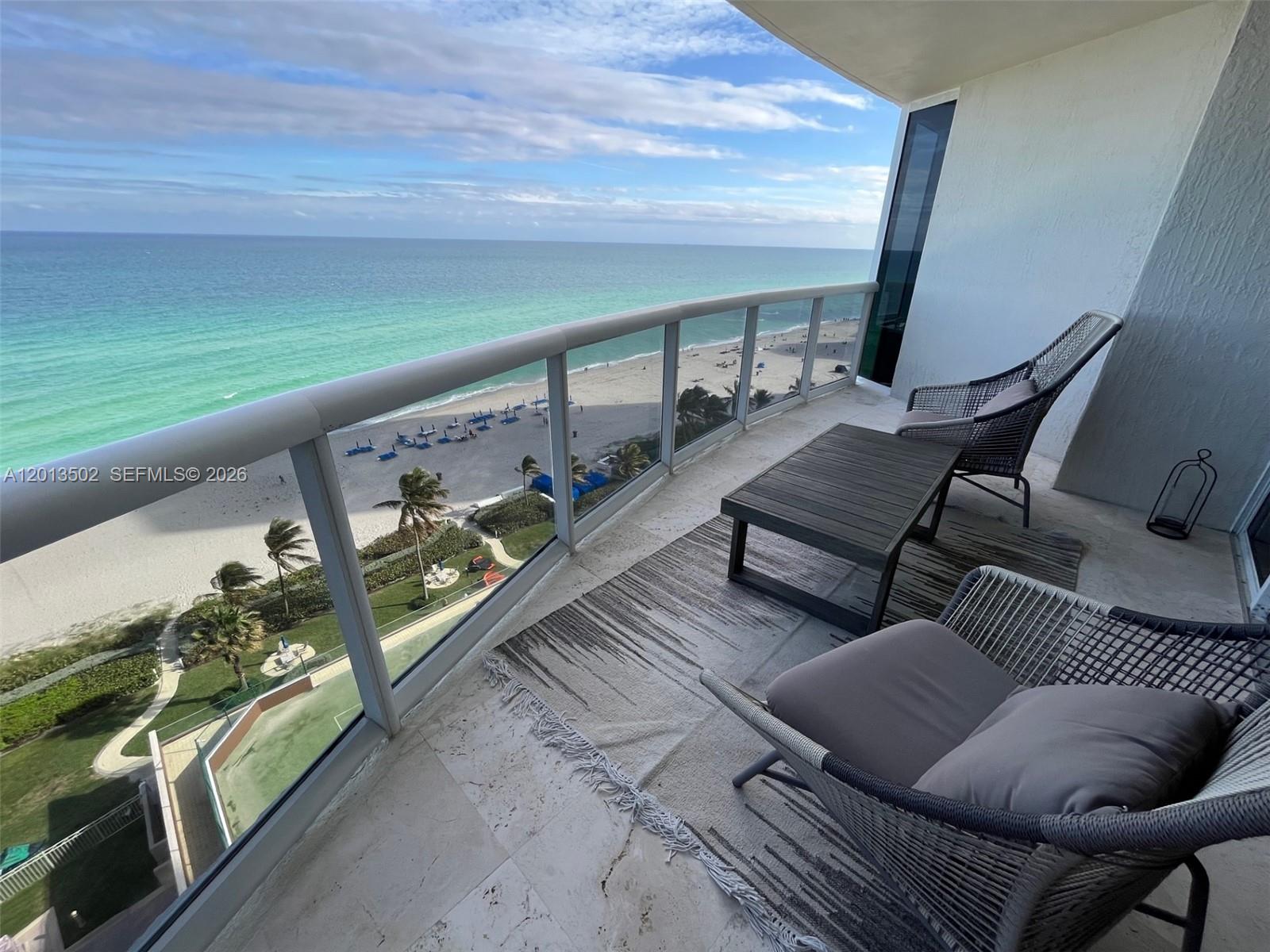 THE PINNACLE CONDO - Residential Lease
