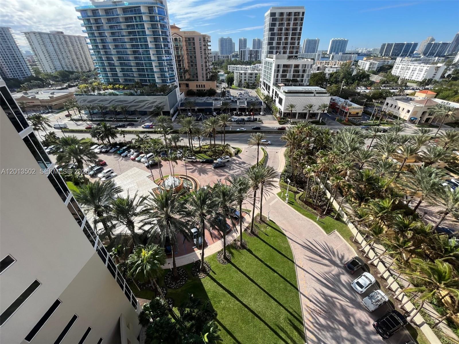 THE PINNACLE CONDO - Residential Lease