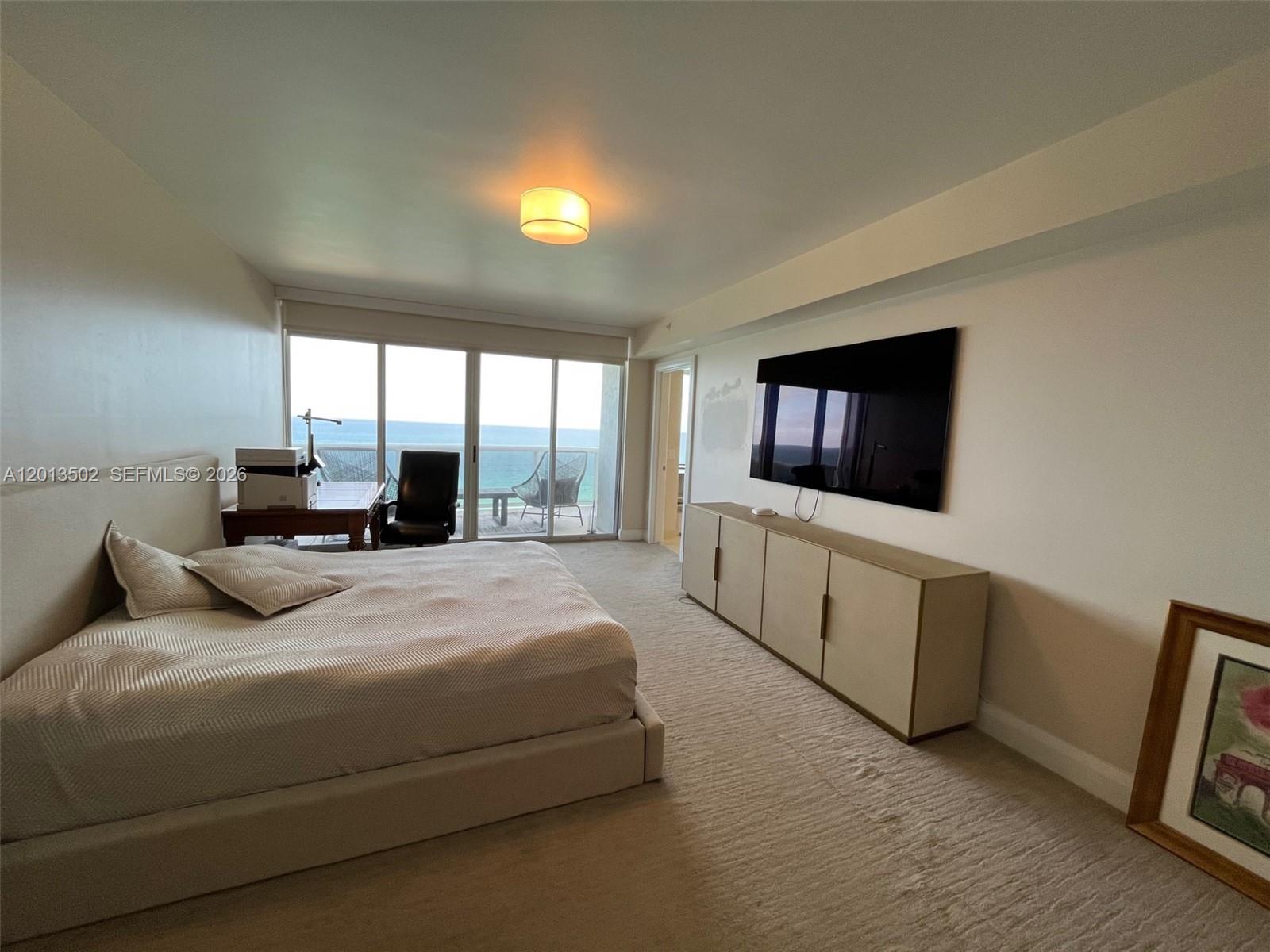 THE PINNACLE CONDO - Residential Lease