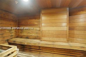 THE PINNACLE CONDO - Residential Lease