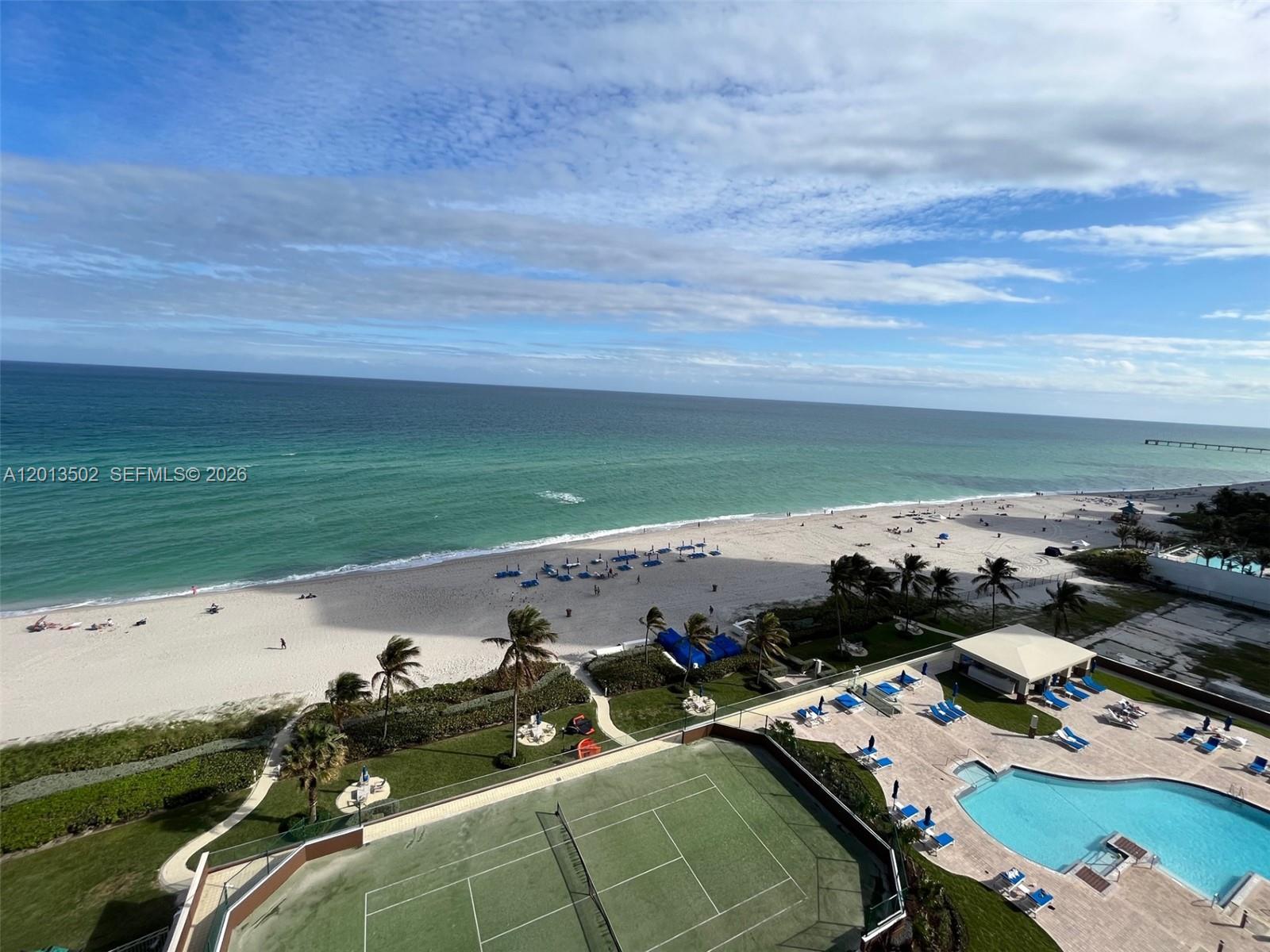 THE PINNACLE CONDO - Residential Lease