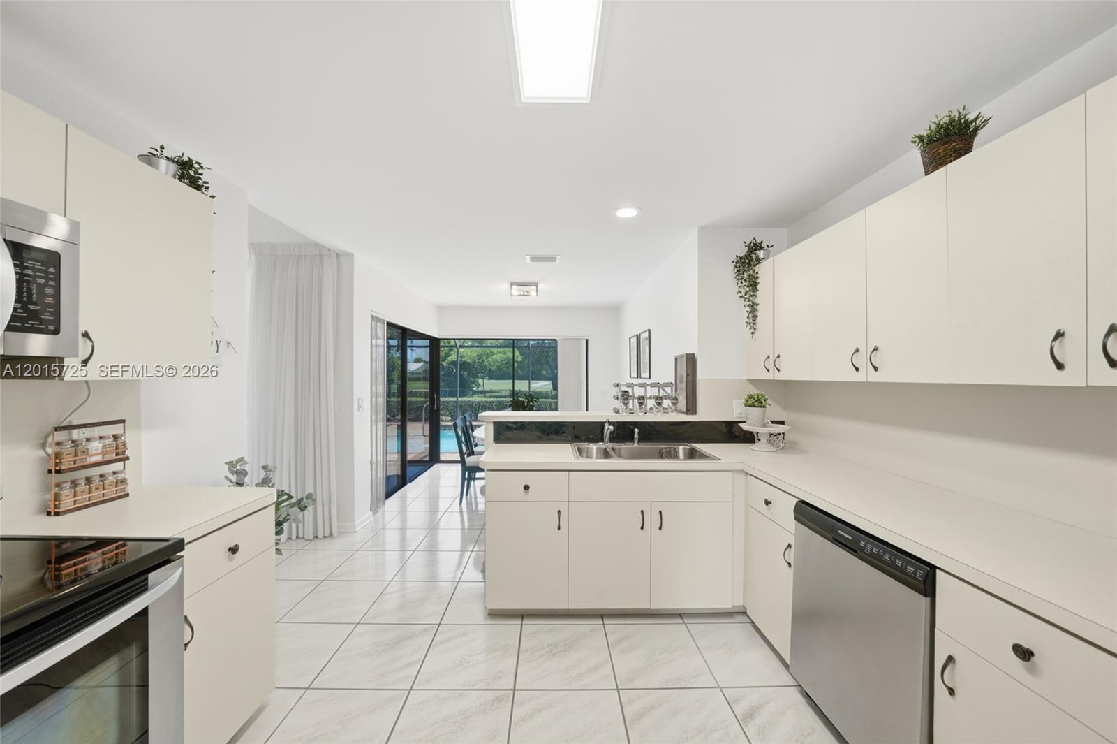 BOCA WOODS COUNTRY CLUB 4 - Residential Lease