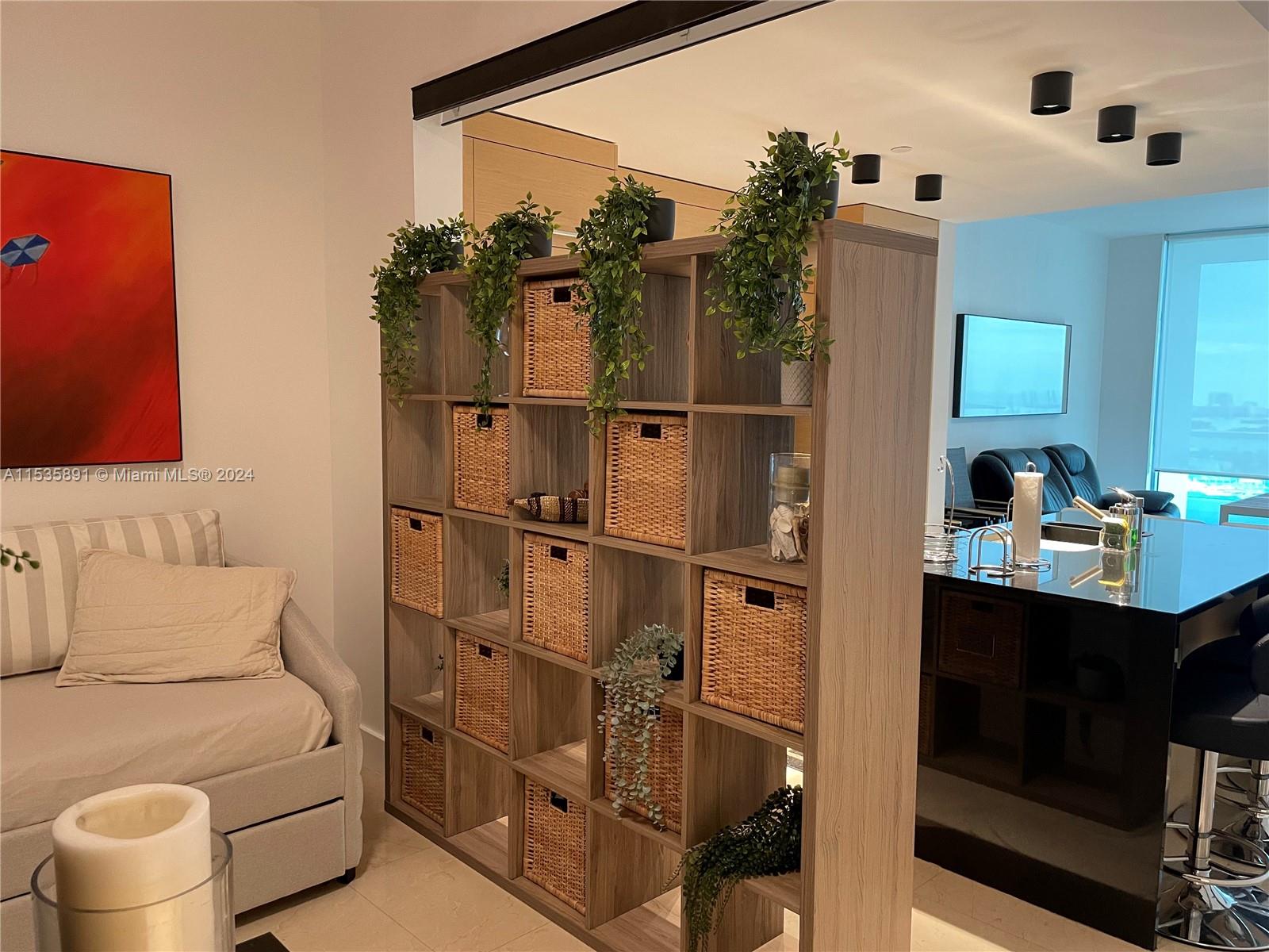 900 BISCAYNE BAY CONDO - Residential Lease