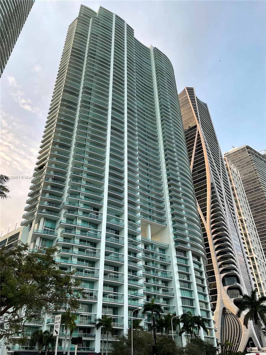 900 BISCAYNE BAY CONDO - Residential Lease