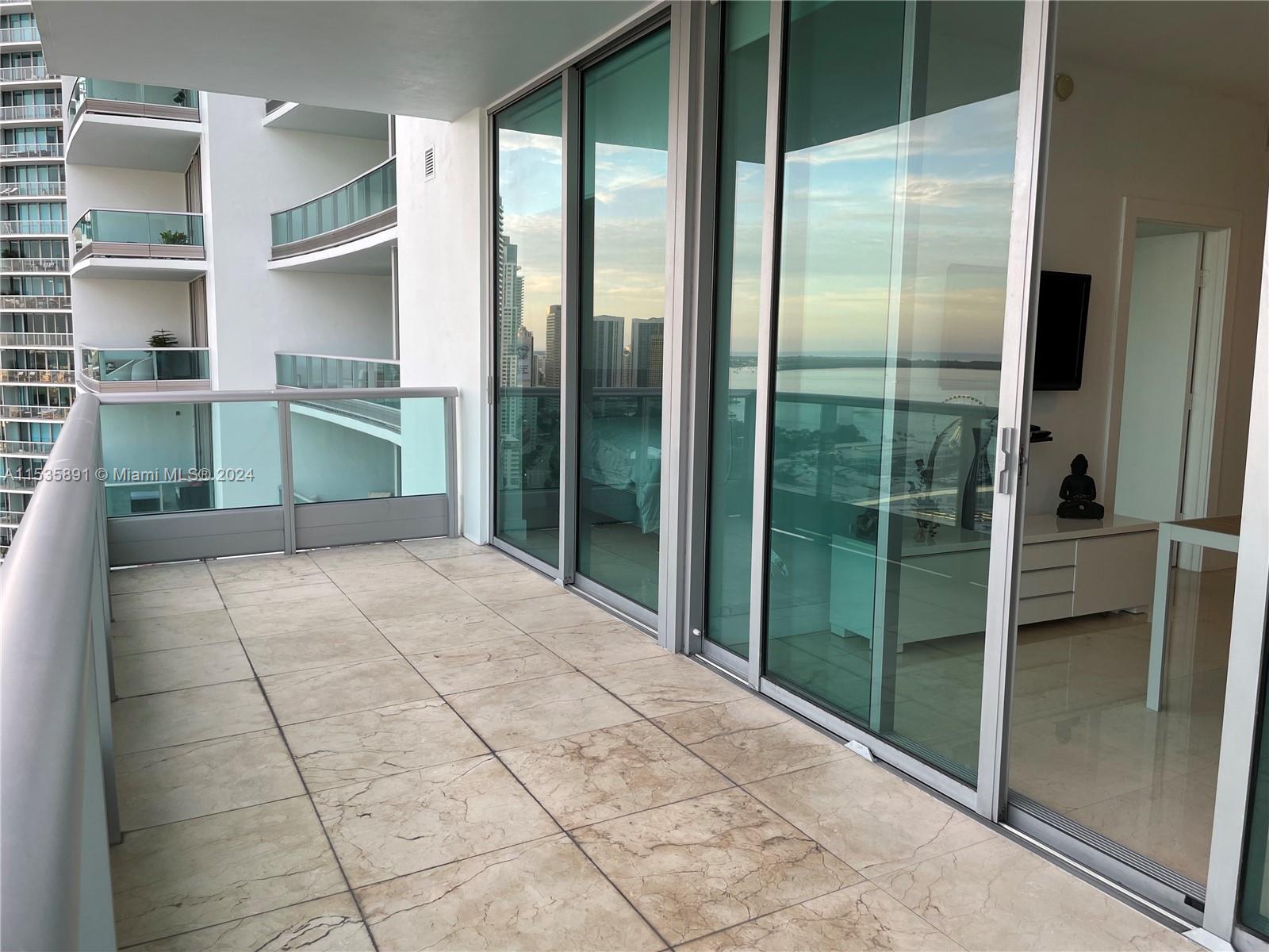 900 BISCAYNE BAY CONDO - Residential Lease