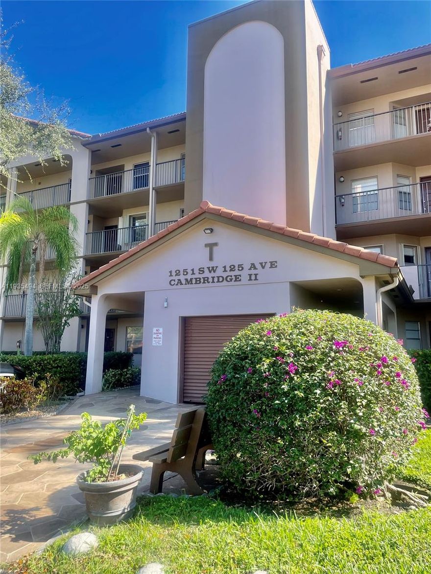 NEW OWNERS AND INVESTORS DREAM!! MOVE IN READY 2 BEDROOMS W/WALK IN CLOSETS/2 BATHS, SCREENED BALCONY; NO POPCORN, FRESH PAINT, NEW APPLIANCES,NEW LIGHT FIXTURES AND NEW CLOSET DOORS, WASHER&DRYER IN UNIT. FEELS LARGER. ENJOY split bedrooms w/ walk in closets, beautiful view from front door thru balcony! tiled floors, galley kitchen, oversized bedrooms w/walk in closets, spacious living and formal dining areas plus breakfast nook. 55+ Community w/world class amenities! Convenient Pool area adjacent to building OK to RENT! Owner Motivated. Landmark Management for any application and additional information (on site). EASY TO SHOW.