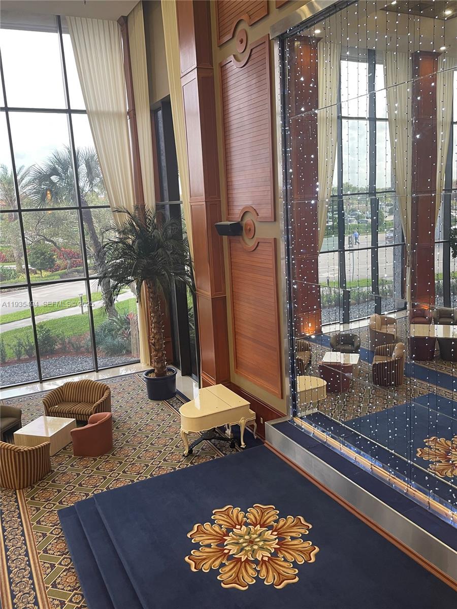 CAMBRIDGE AT CENTURY VILL - Residential