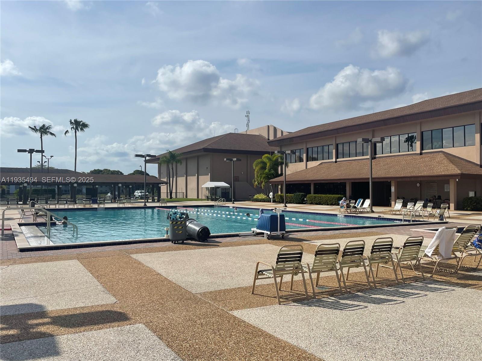 CAMBRIDGE AT CENTURY VILL - Residential