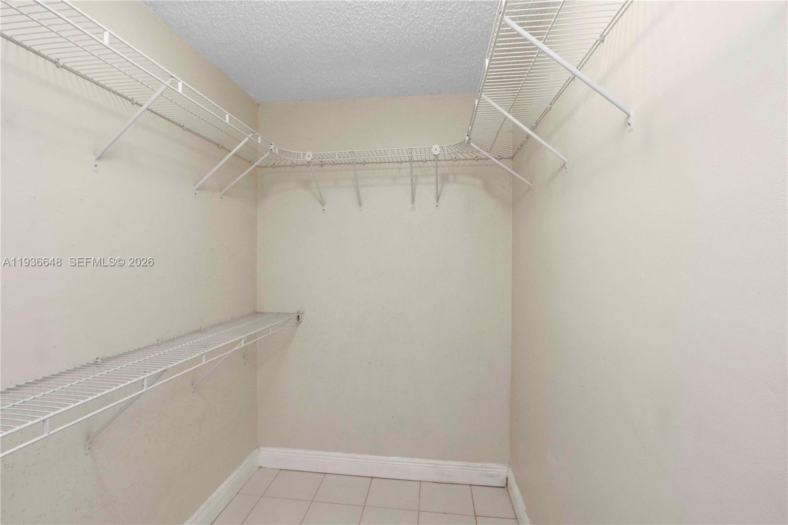 MEADOW WOOD MANOR SEC 6 - Residential