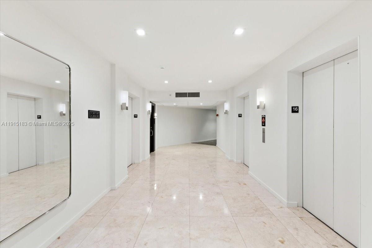 OCEANVIEW BUILDING B COND - Residential Lease