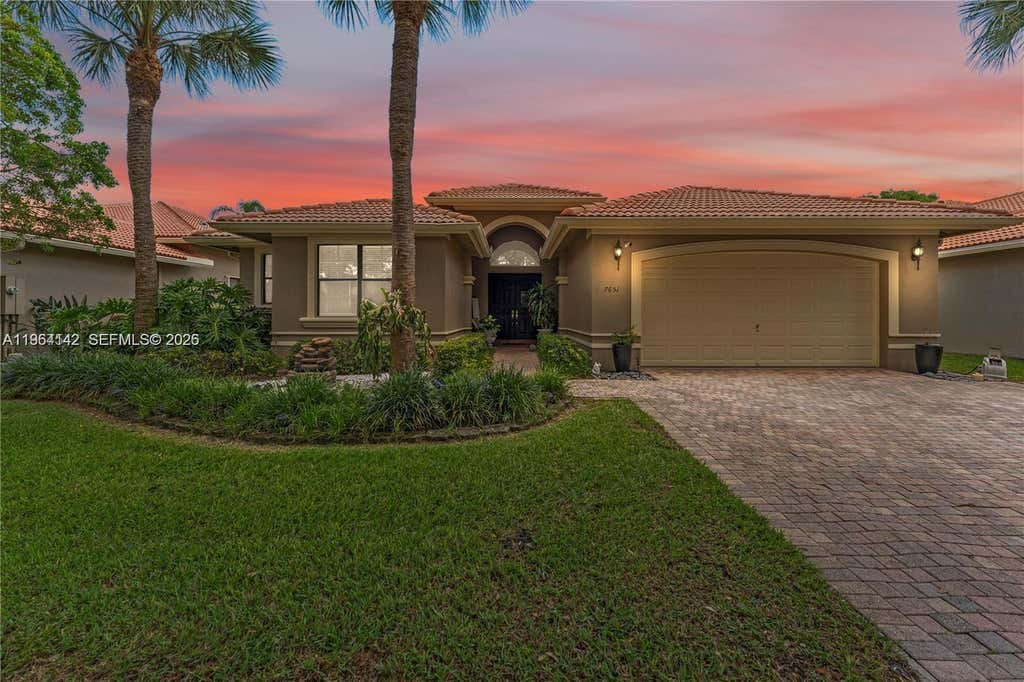 Photo of 7651 Via Grande, Boynton Beach, FL 33437 (MLS # A11964142)