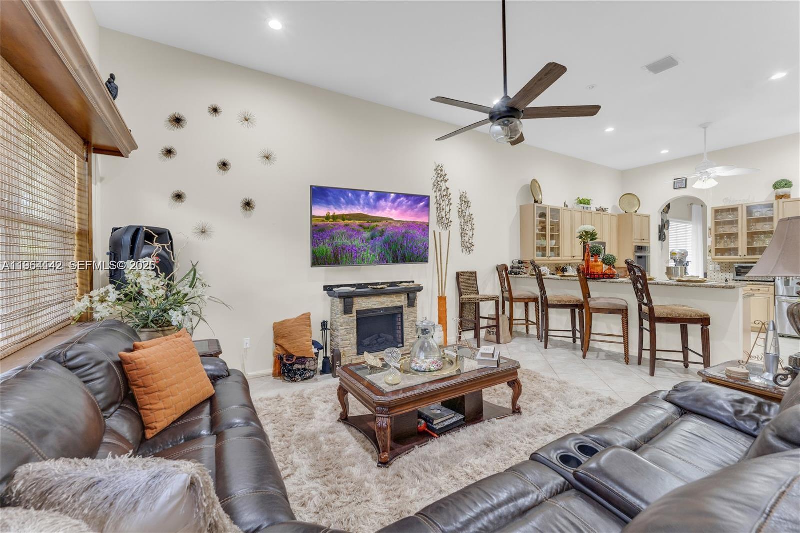 TIVOLI RESERVE - Residential