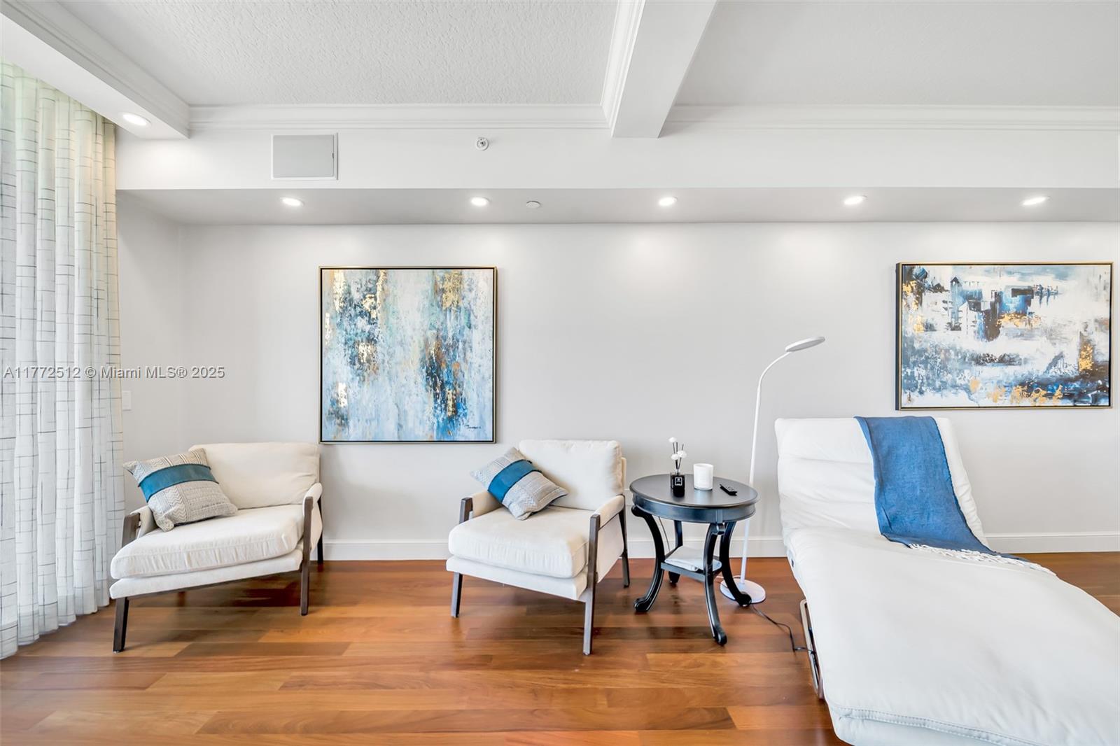 VILLAS OF POSITANO CONDO - Residential