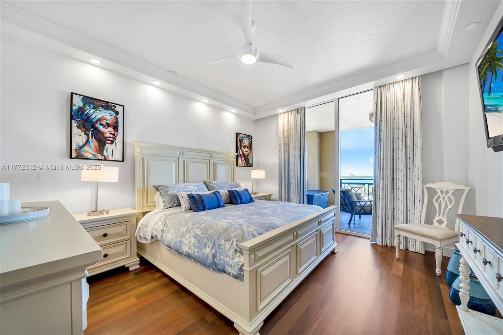 VILLAS OF POSITANO CONDO - Residential