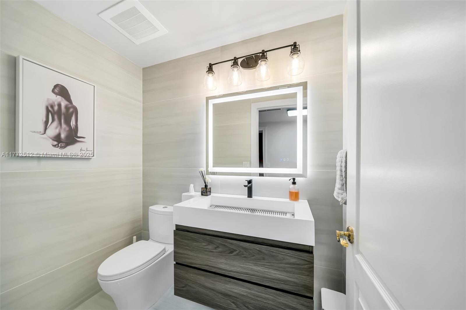VILLAS OF POSITANO CONDO - Residential
