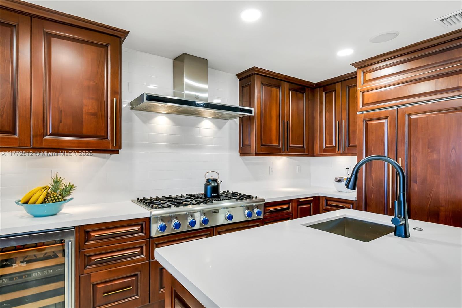 VILLAS OF POSITANO CONDO - Residential