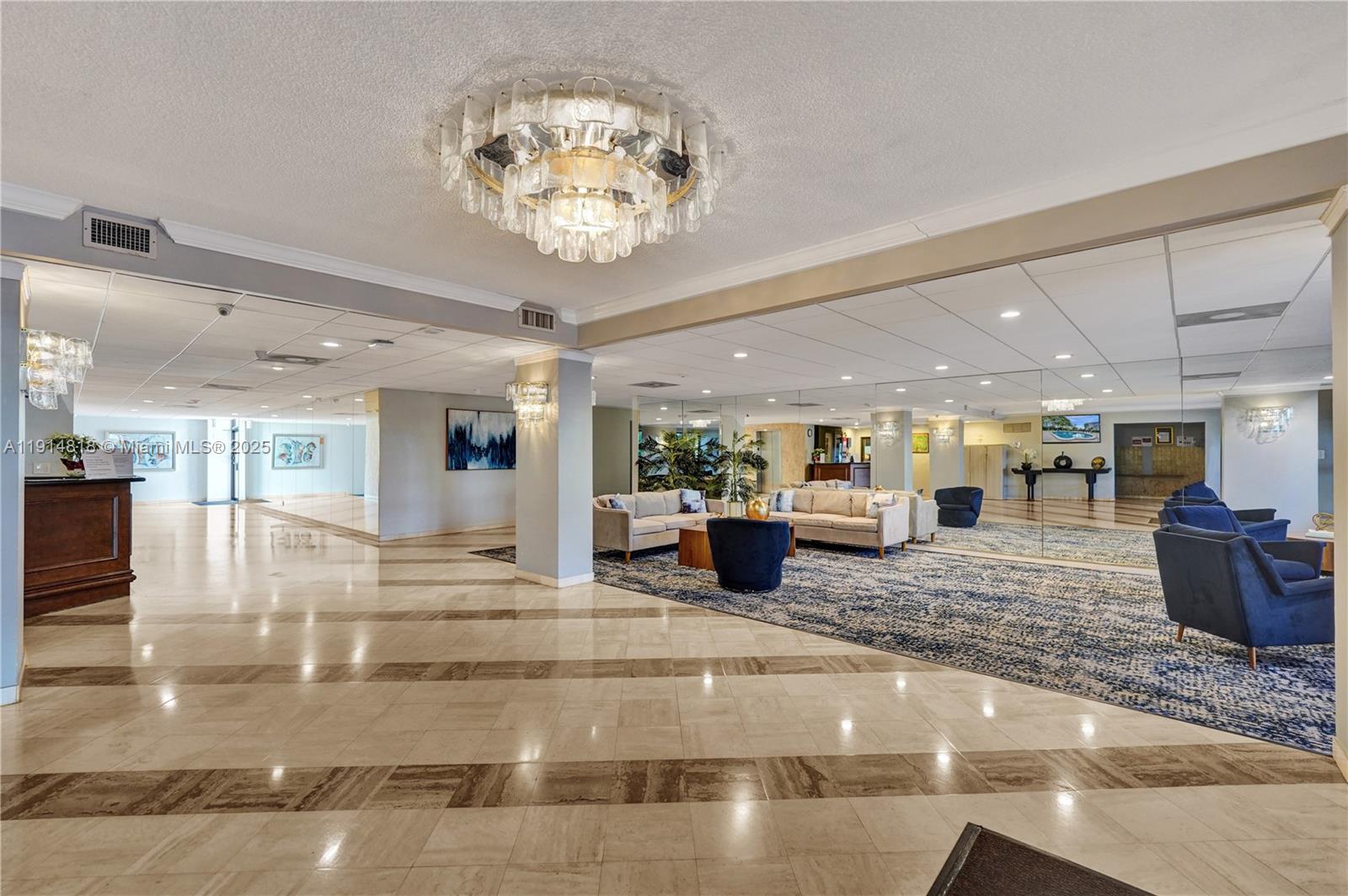 HILLCREST EAST NO 25 COND - Residential