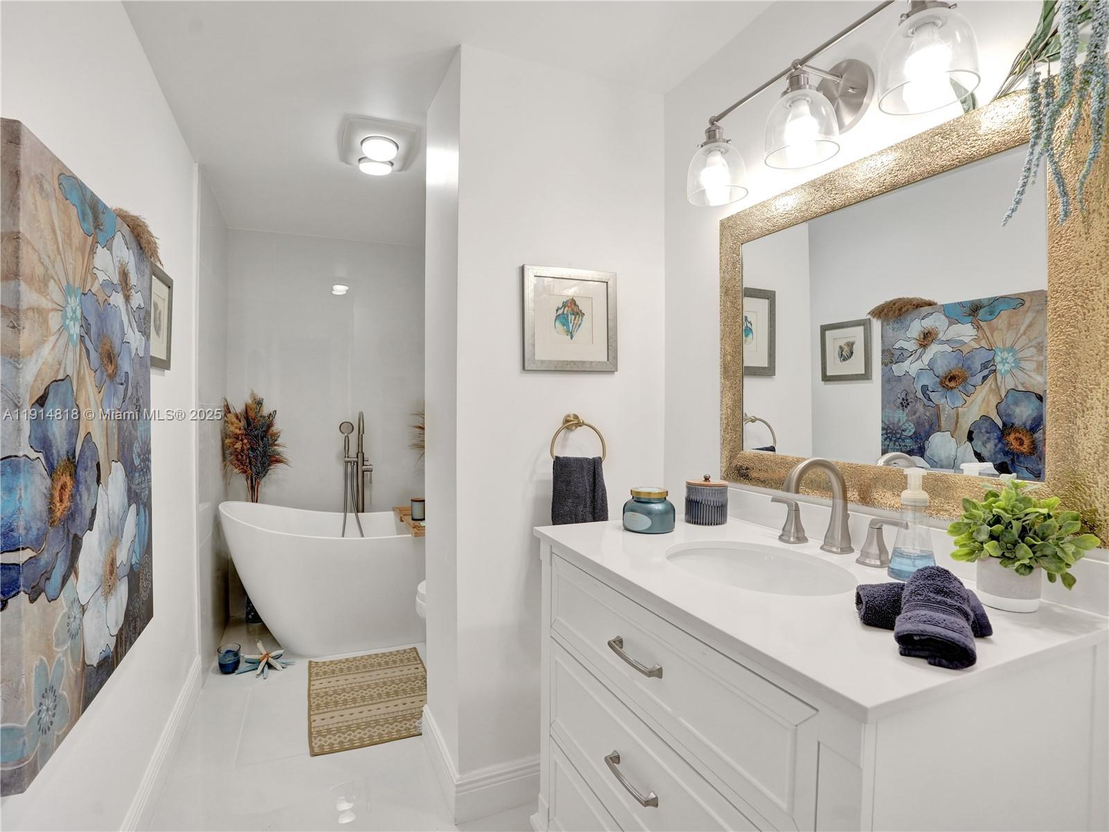 HILLCREST EAST NO 25 COND - Residential