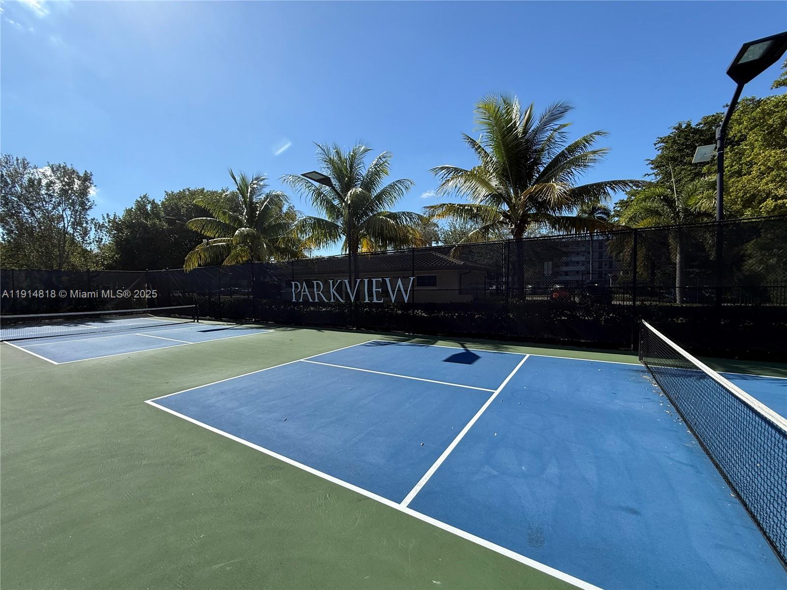 HILLCREST EAST NO 25 COND - Residential