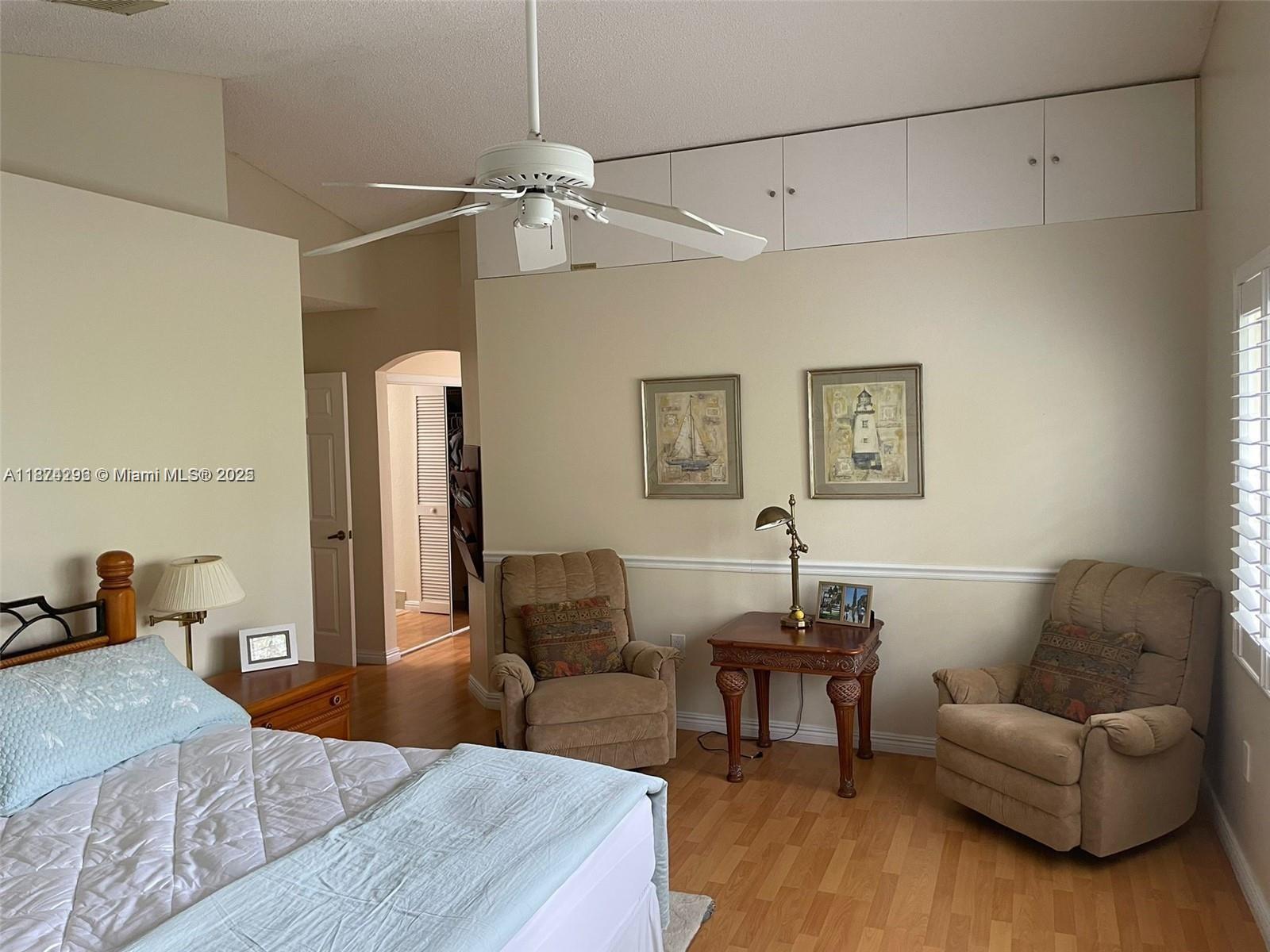 WESTLAKE VILLAGE PLAT - Residential