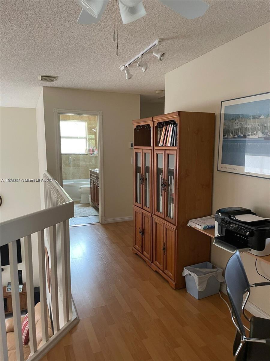 WESTLAKE VILLAGE PLAT - Residential