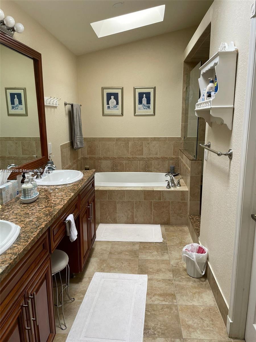 1095 Weeping Willow Way