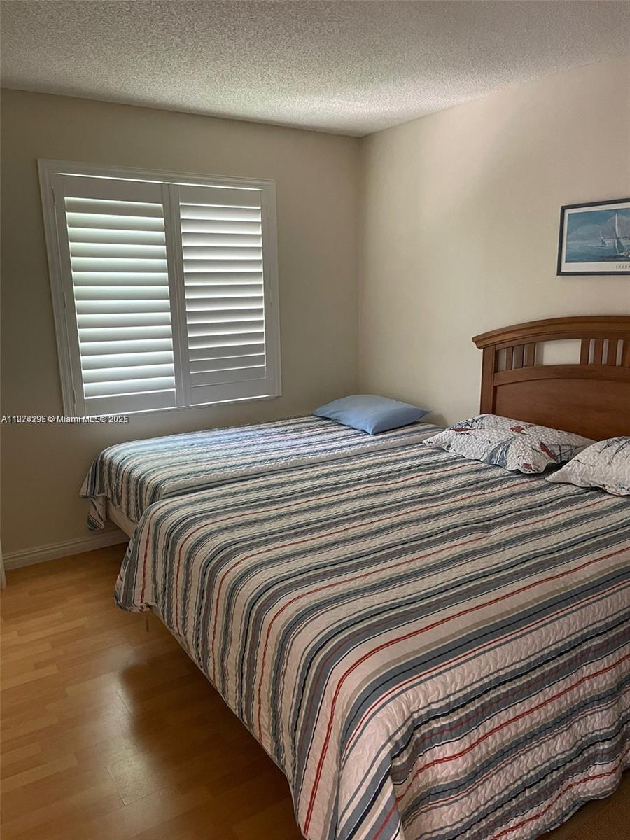 WESTLAKE VILLAGE PLAT - Residential