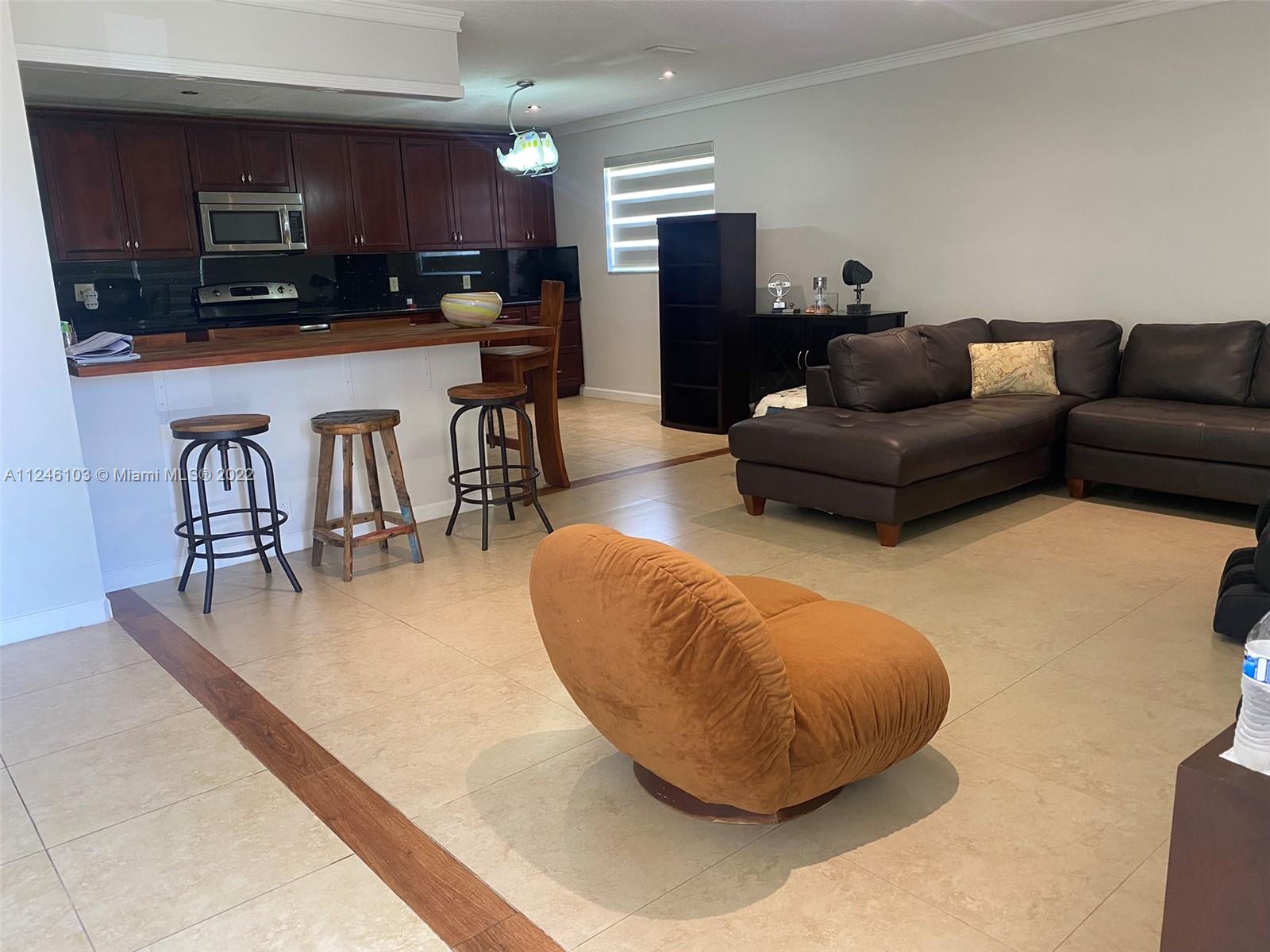 HOLLYWOOD HILLS AMEN PLAT - Residential