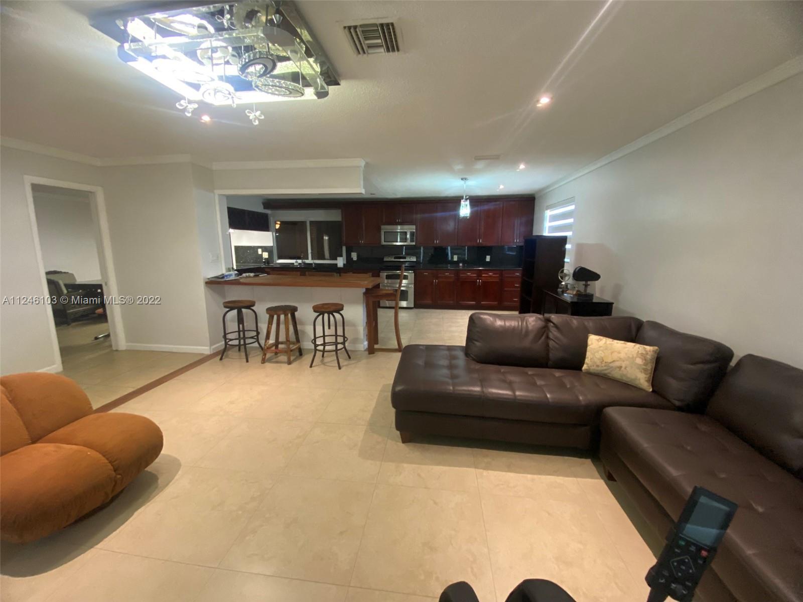 HOLLYWOOD HILLS AMEN PLAT - Residential