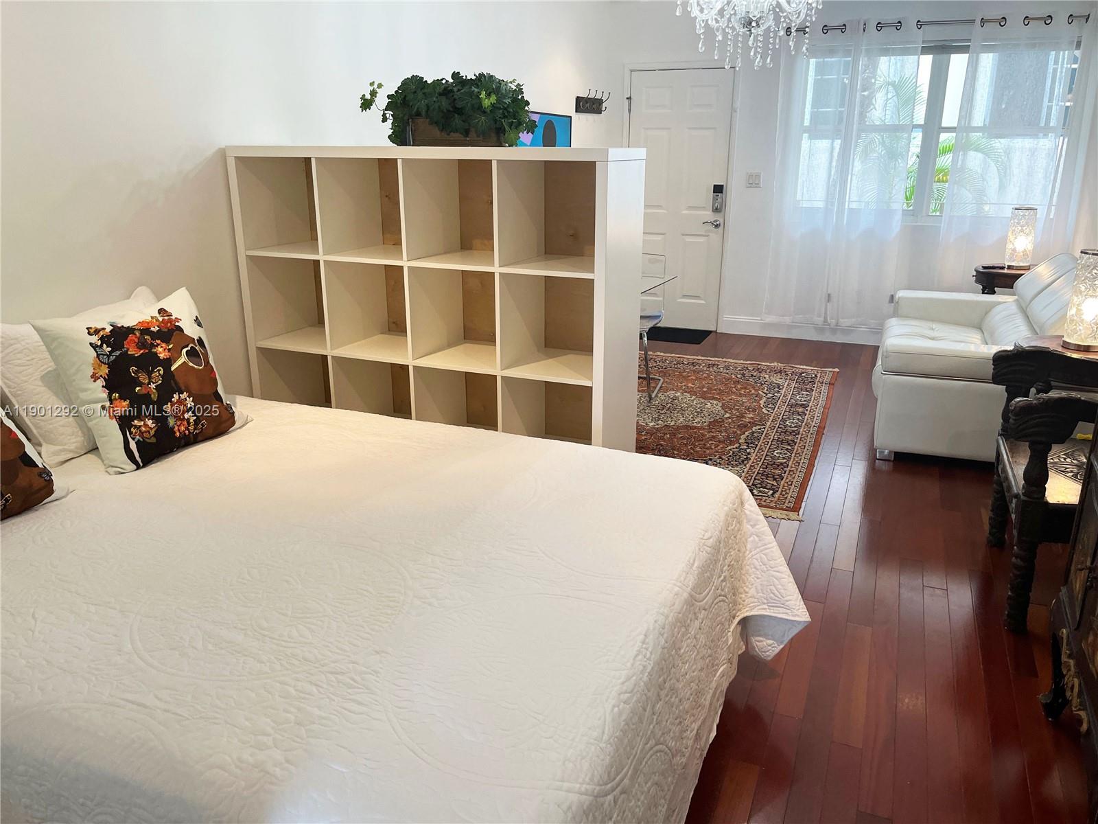 RETREAT CONDO - Residential Lease