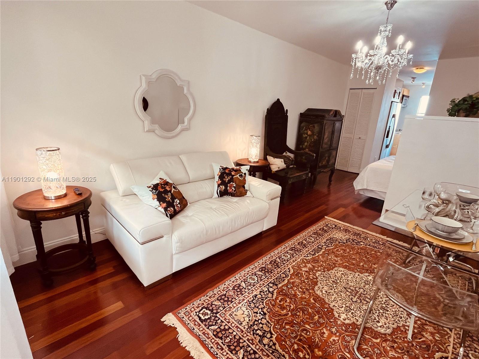 RETREAT CONDO - Residential Lease