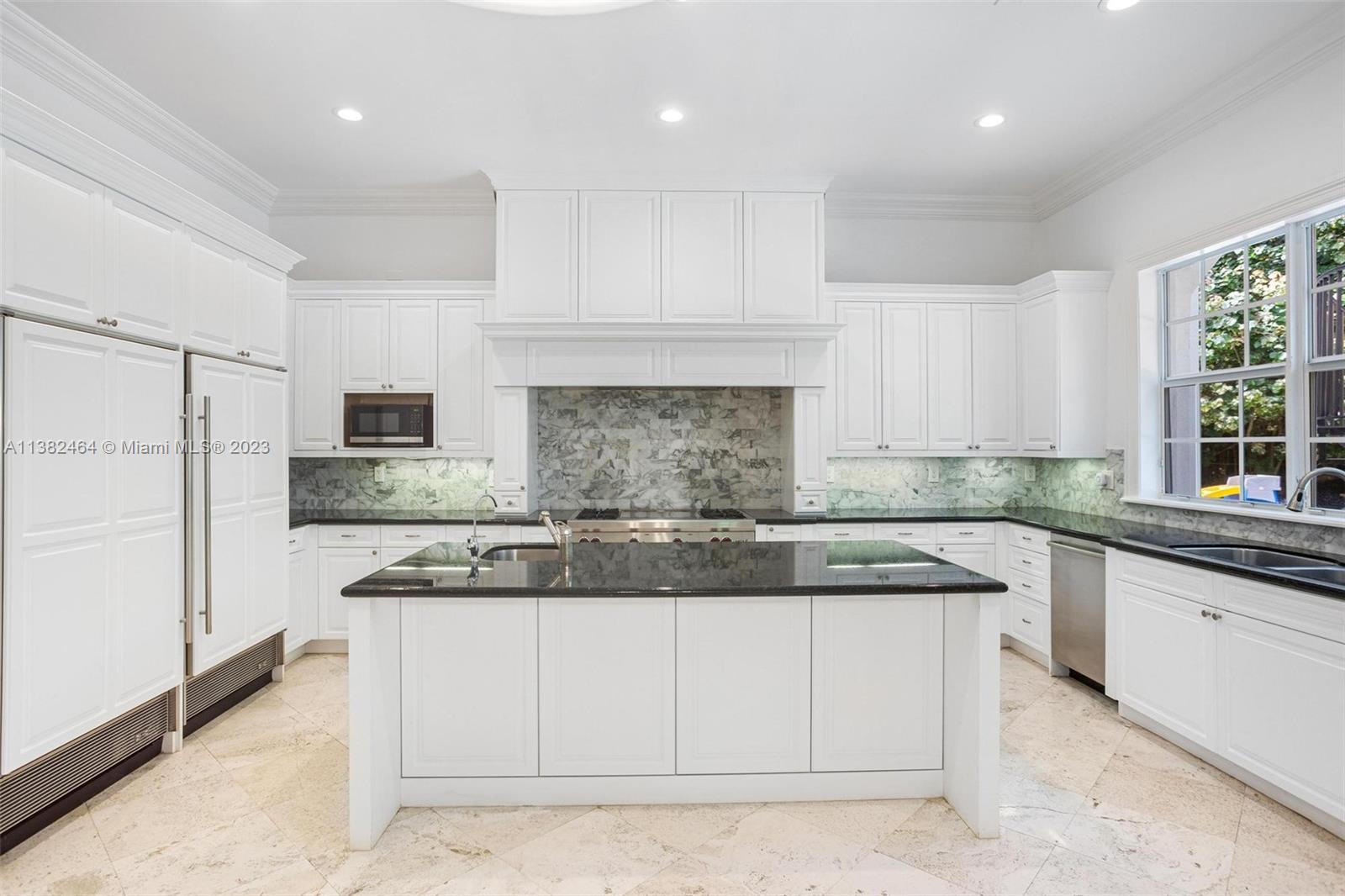 HELMS COUNTRY ESTATES RE- - Residential