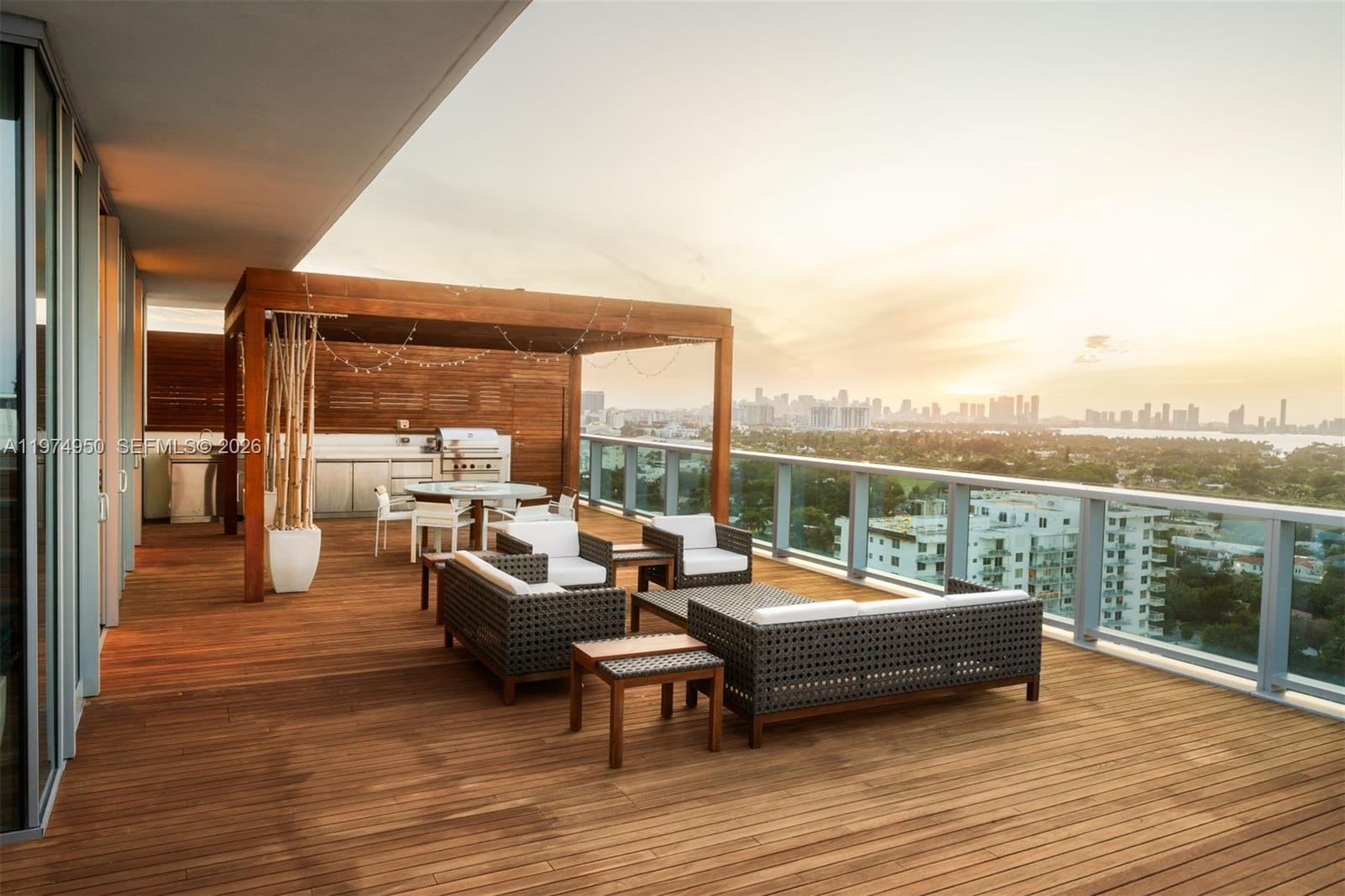 2901 E Collins Ave 1602