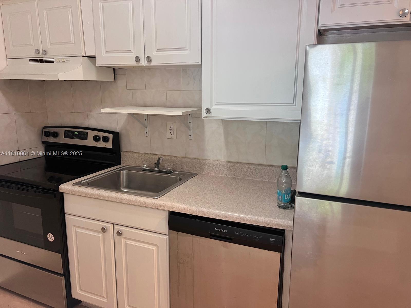 Rental Property at 7820 Ne Bayshore Ct 210, Miami, Broward County, Florida - Bedrooms: 1 
Bathrooms: 2  - $2,000 MO.