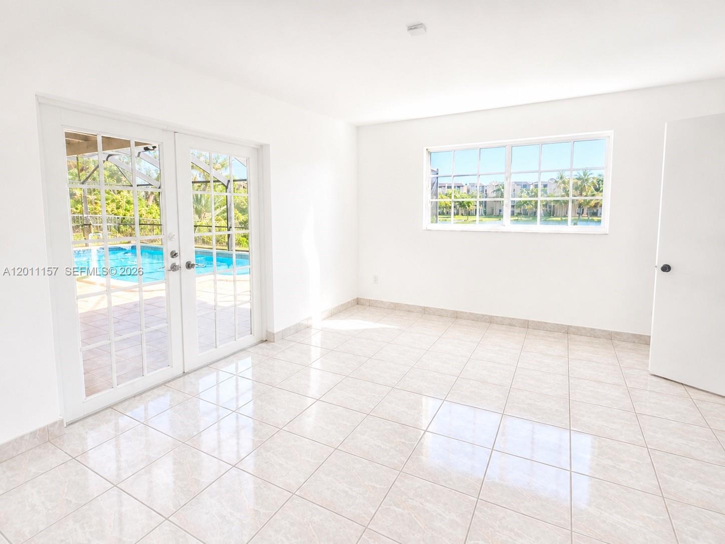 KENDALE LAKES SEC FIVE - Residential