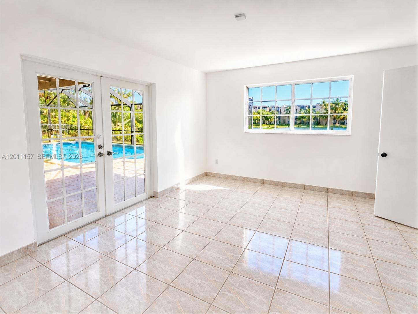 KENDALE LAKES SEC FIVE - Residential