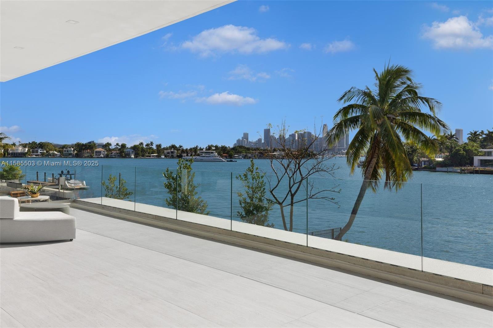 DI LIDO ISLAND - Residential