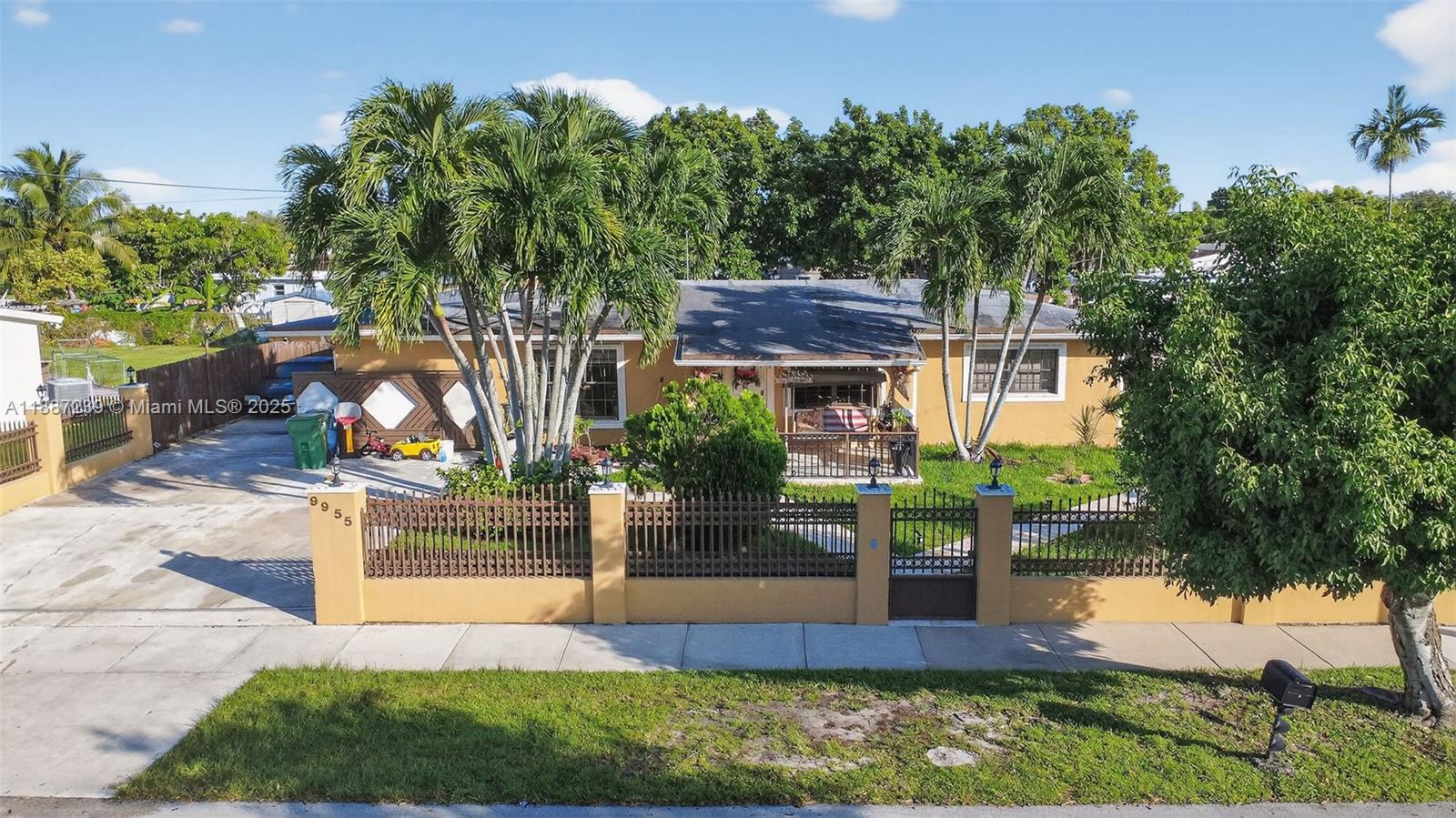 CUTLER RIDGE SEC 3 - Residential