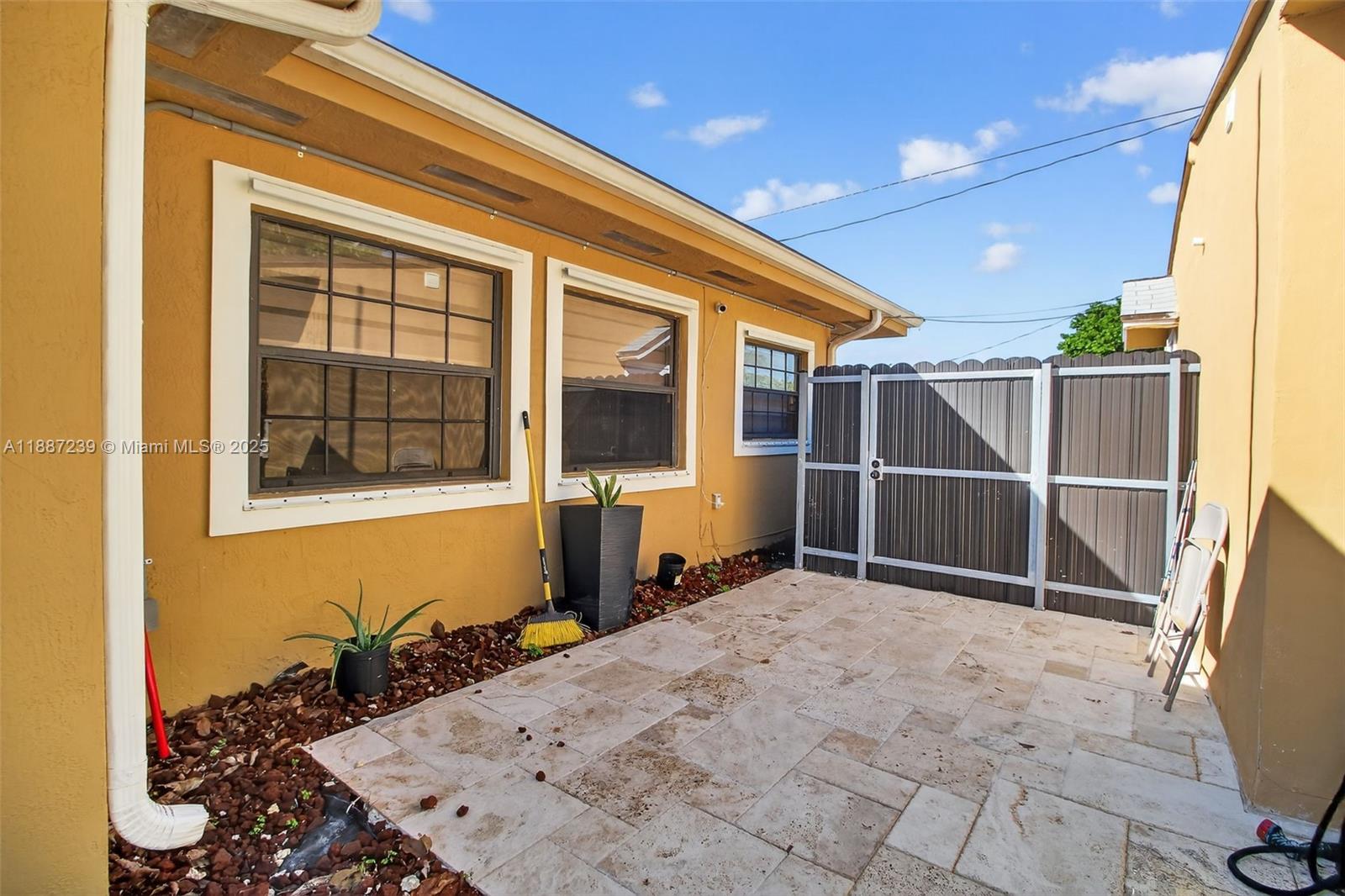 CUTLER RIDGE SEC 3 - Residential