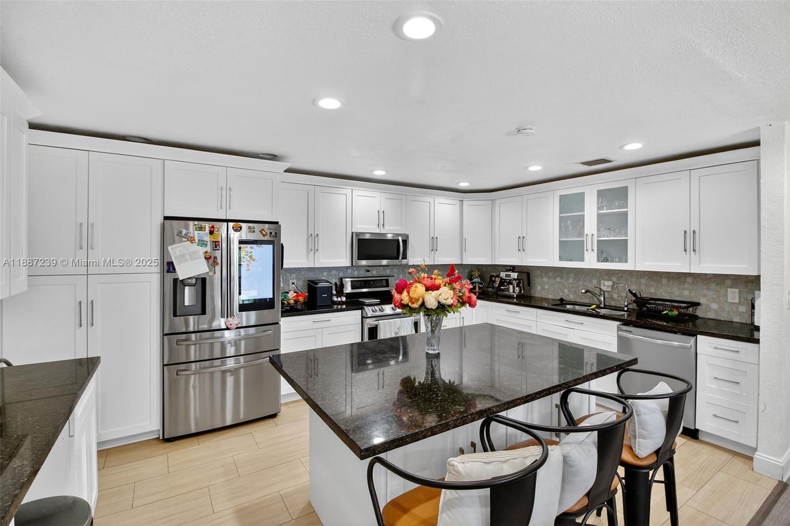 CUTLER RIDGE SEC 3 - Residential