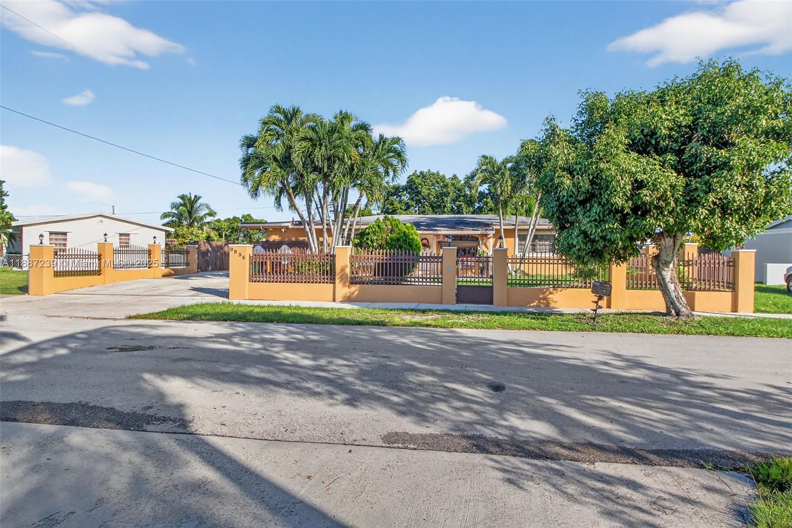 CUTLER RIDGE SEC 3 - Residential