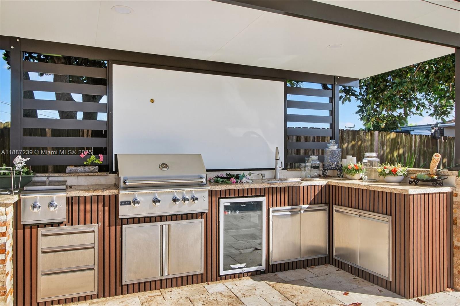CUTLER RIDGE SEC 3 - Residential