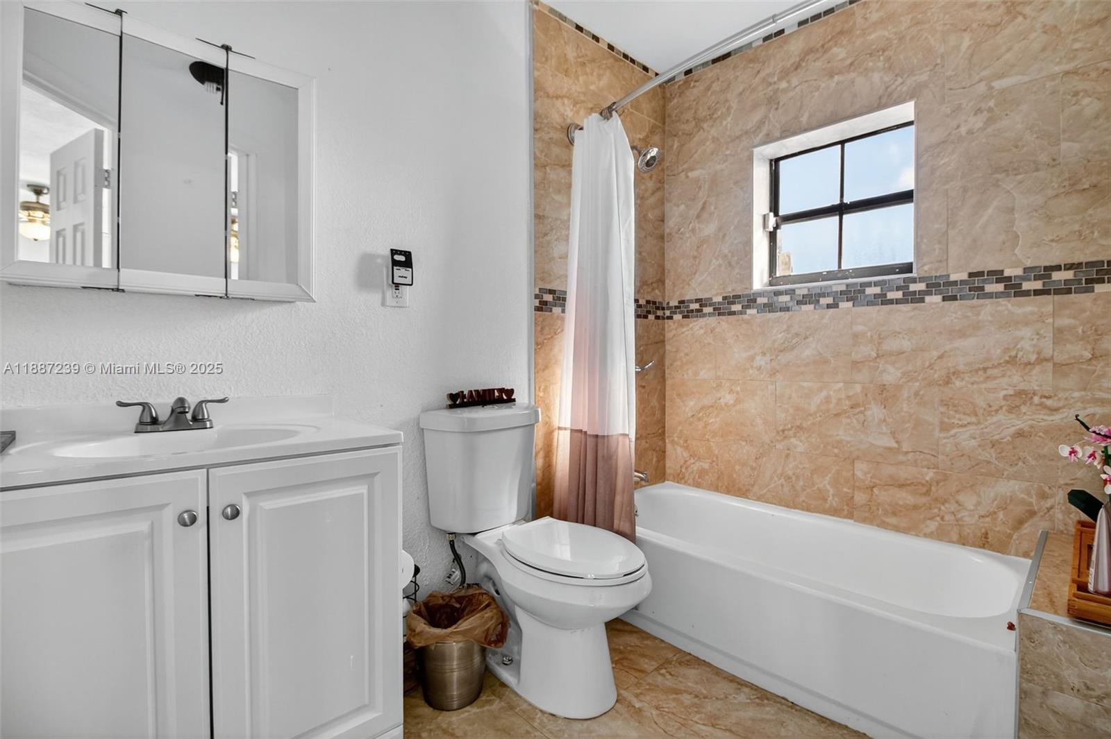 CUTLER RIDGE SEC 3 - Residential