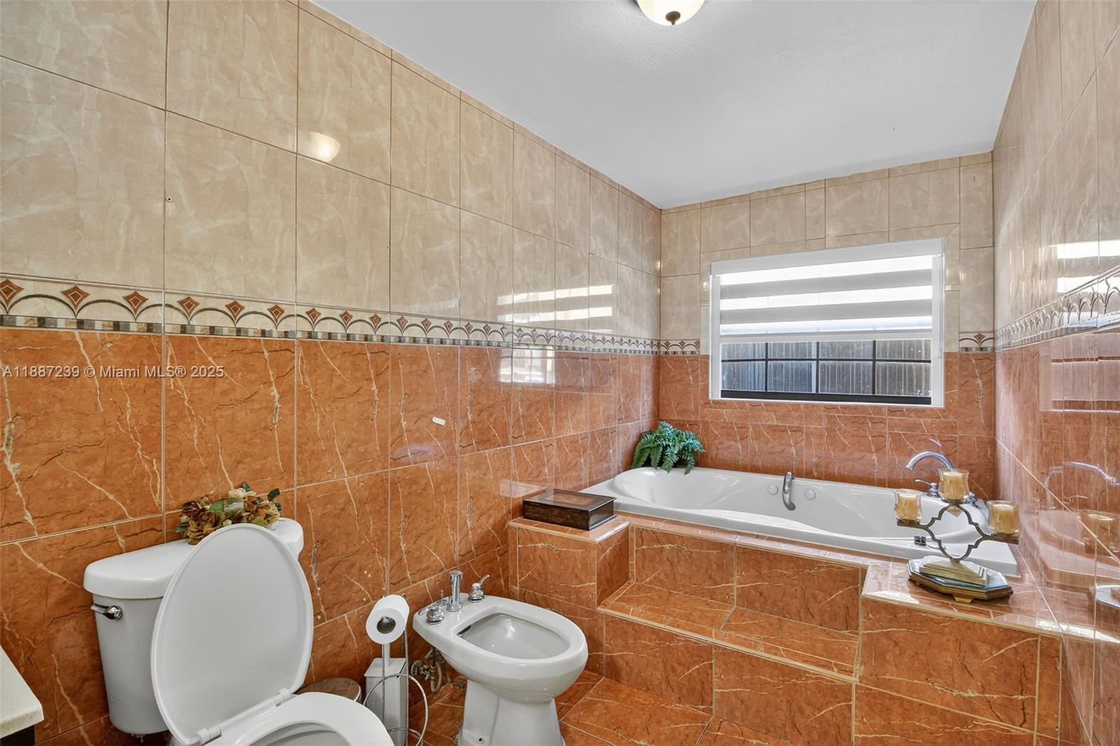 CUTLER RIDGE SEC 3 - Residential