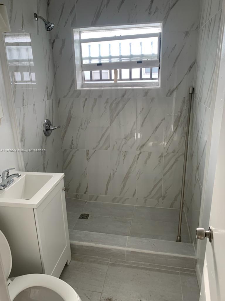 Rental Property at 1995 Ne 167th St 2, North Miami Beach, Miami-Dade County, Florida - Bedrooms: 1 
Bathrooms: 1  - $1,785 MO.