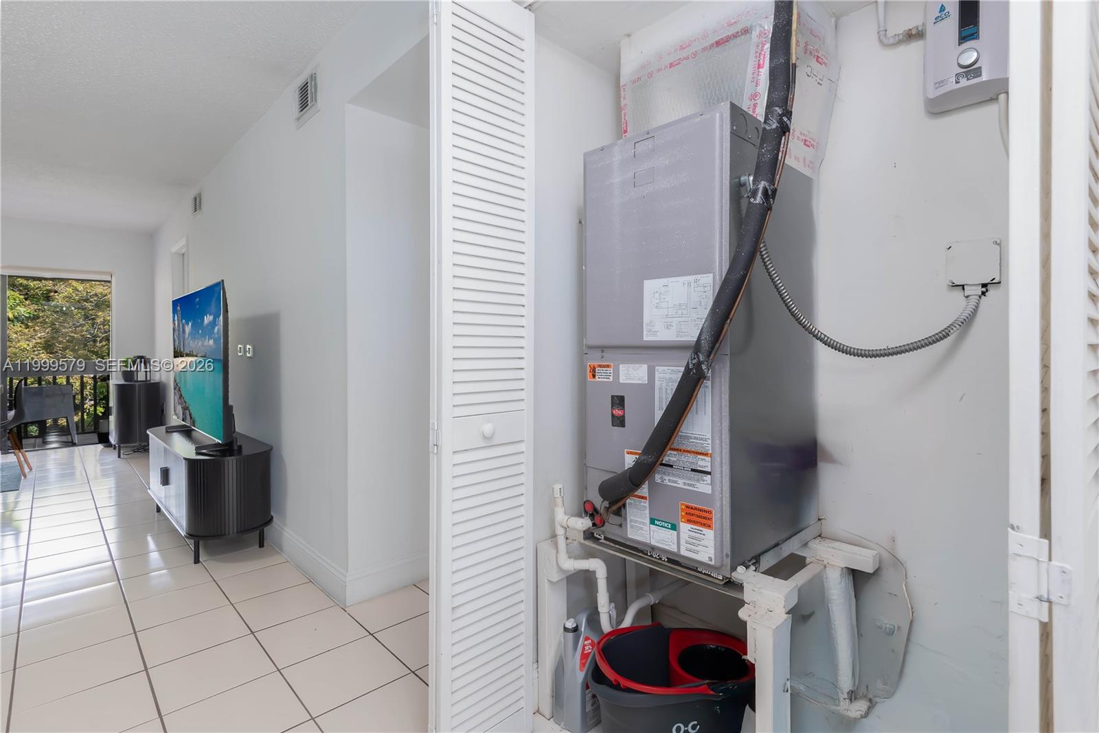 PINE LAKE VILLAGE CONDO - Residential Lease