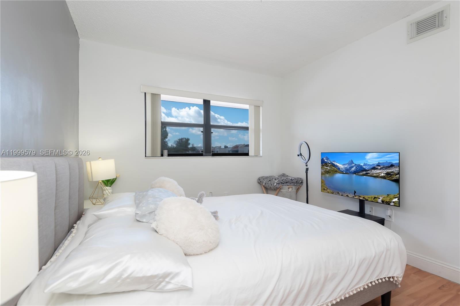 PINE LAKE VILLAGE CONDO - Residential Lease